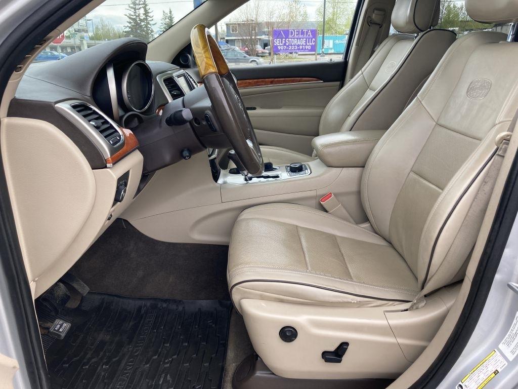Jeep Grand Cherokee Overland 4WD 2011