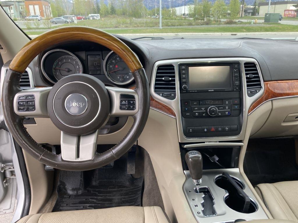 Jeep Grand Cherokee Overland 4WD 2011