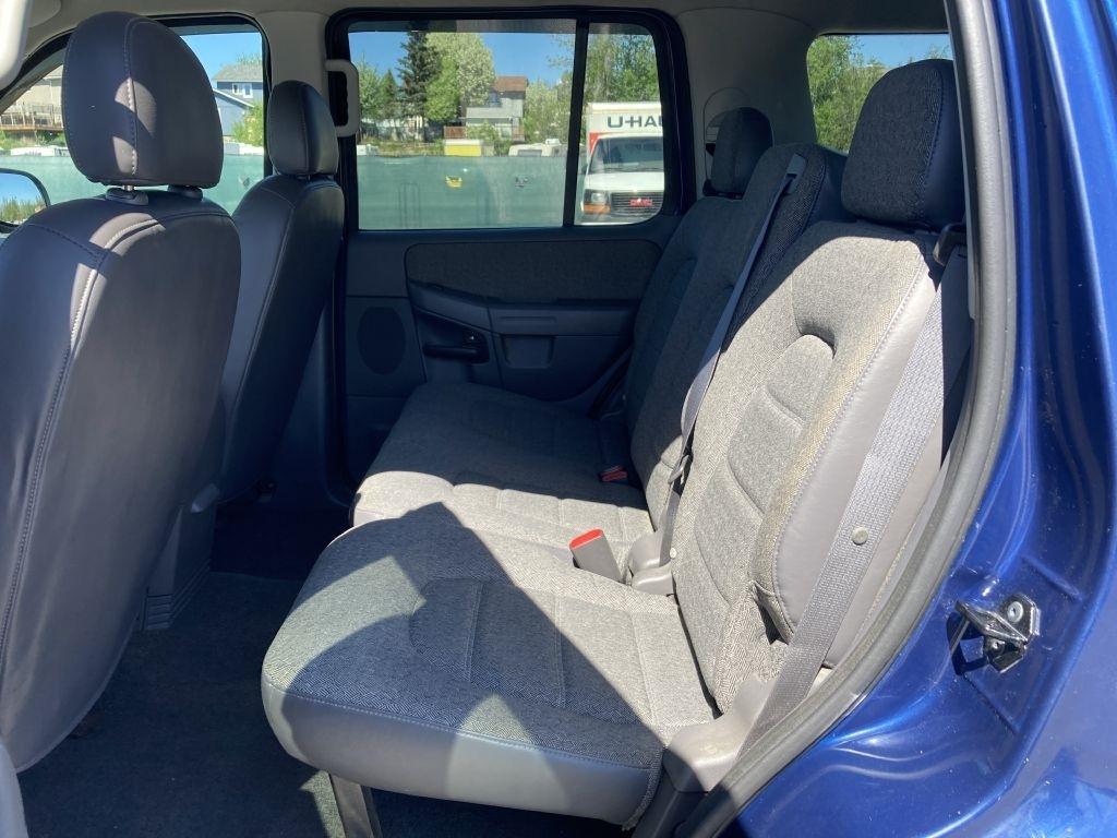 Ford Explorer XLS 4.0L 4WD 2005