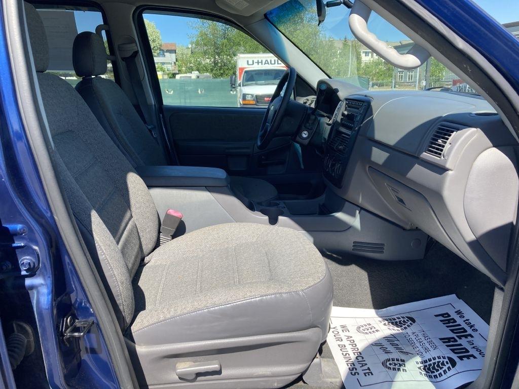 Ford Explorer XLS 4.0L 4WD 2005