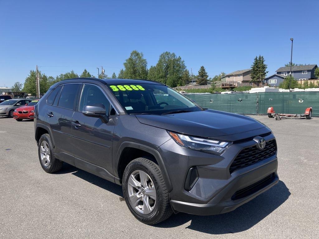 Toyota RAV4 XLE AWD 2025