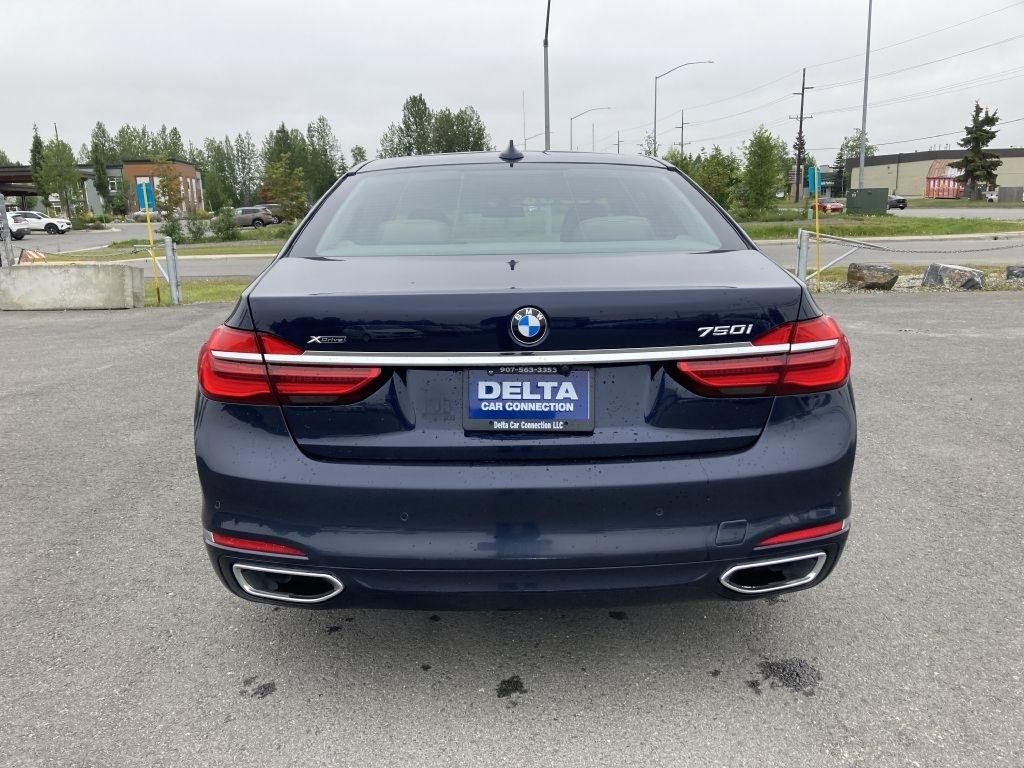 BMW 7-Series 750i xDrive 2016