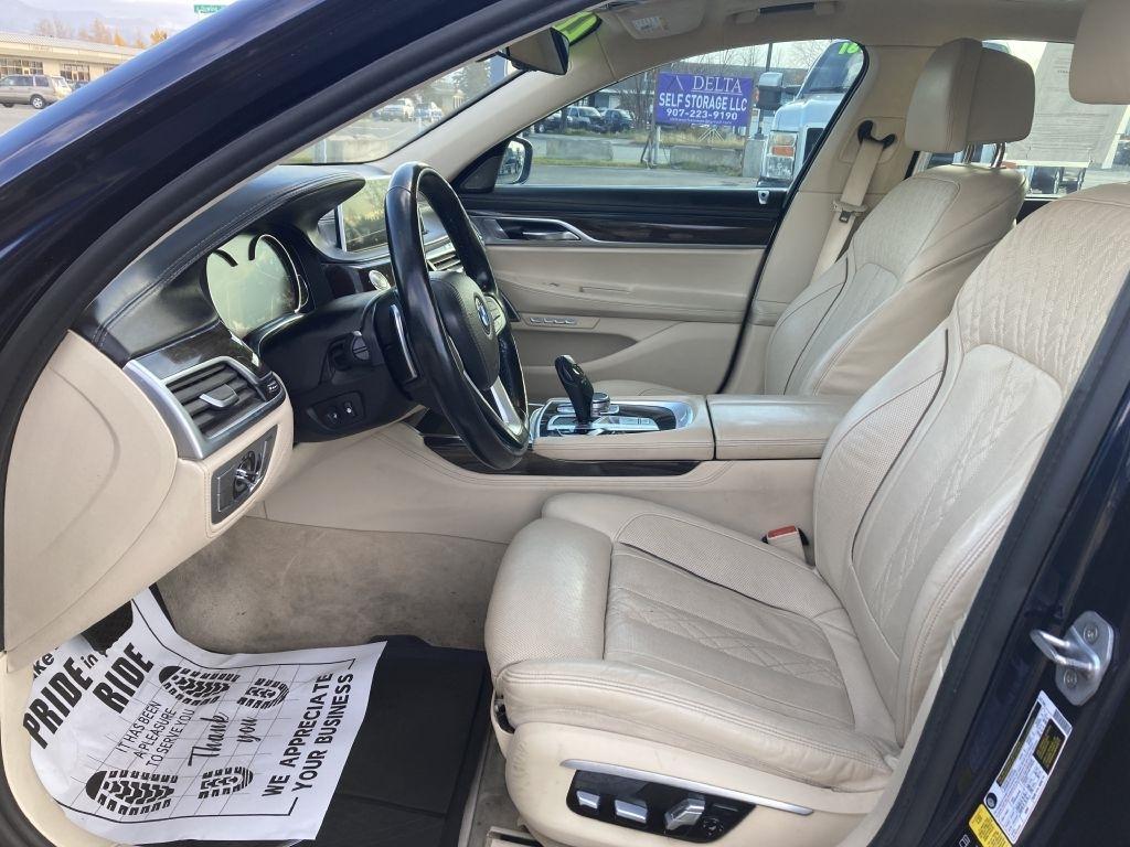BMW 7-Series 750i xDrive 2016