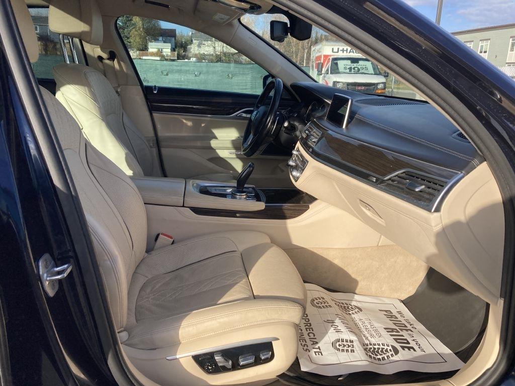 BMW 7-Series 750i xDrive 2016