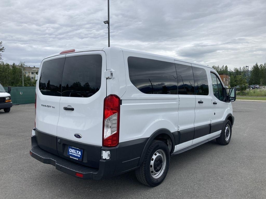 Ford Transit 150 Wagon Low Roof XL 60/40 Pass. 130-in. WB 2018