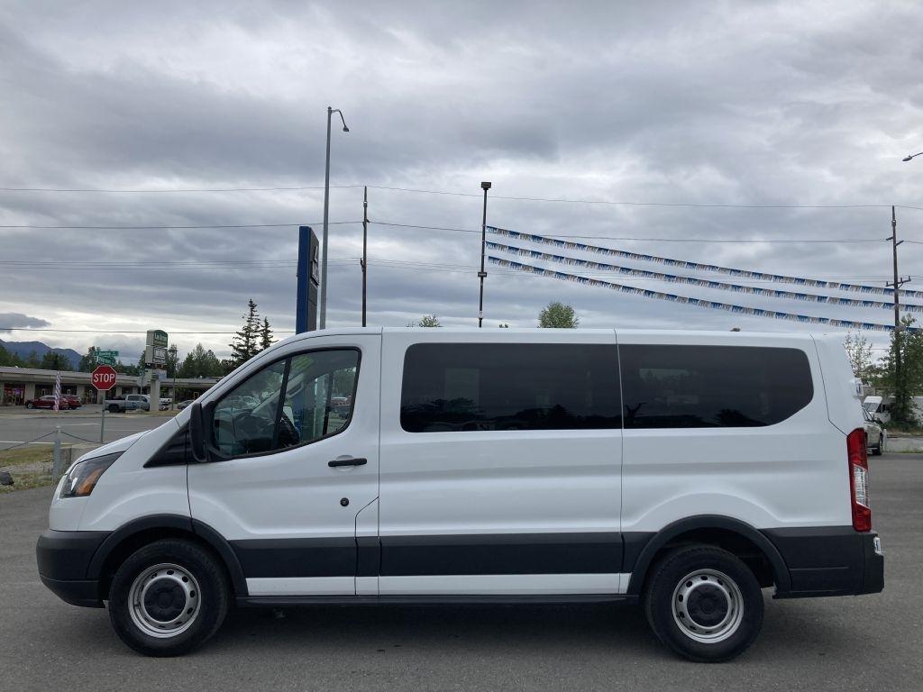 Ford Transit 150 Wagon Low Roof XL 60/40 Pass. 130-in. WB 2018