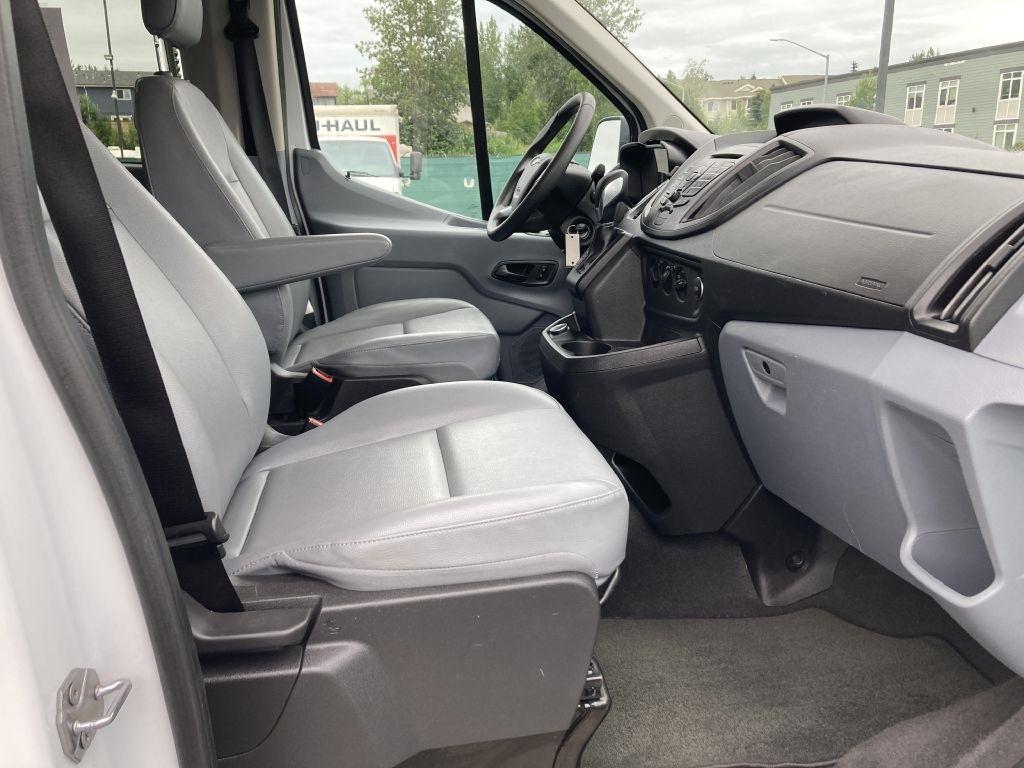 Ford Transit 150 Wagon Low Roof XL 60/40 Pass. 130-in. WB 2018