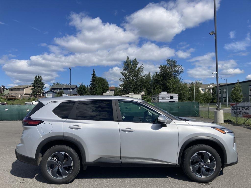 Nissan Rogue  2024