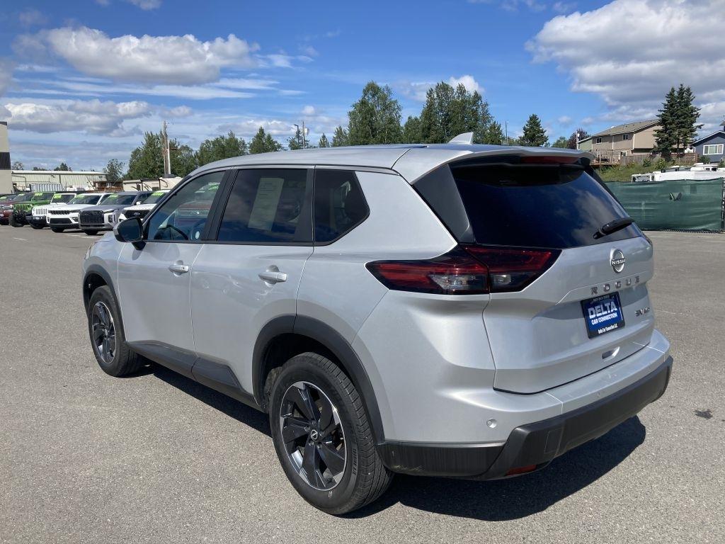 Nissan Rogue  2024