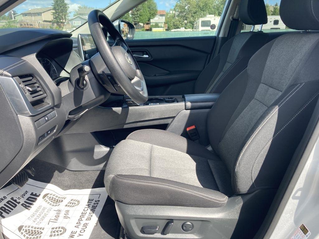 Nissan Rogue  2024