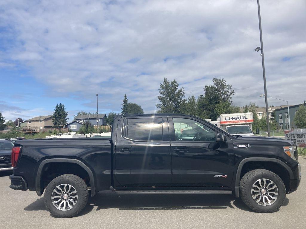 GMC Sierra 1500 AT4 Crew Cab Long Box 4WD 2021