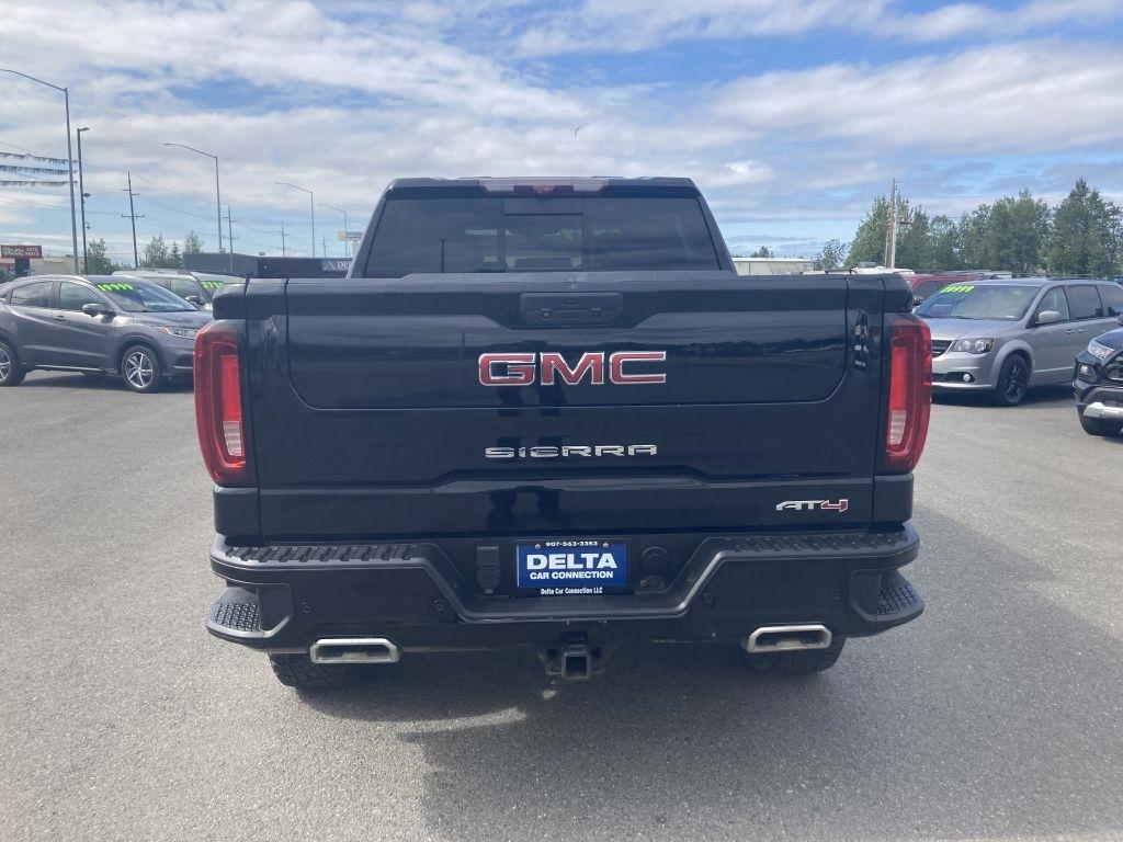GMC Sierra 1500 AT4 Crew Cab Long Box 4WD 2021