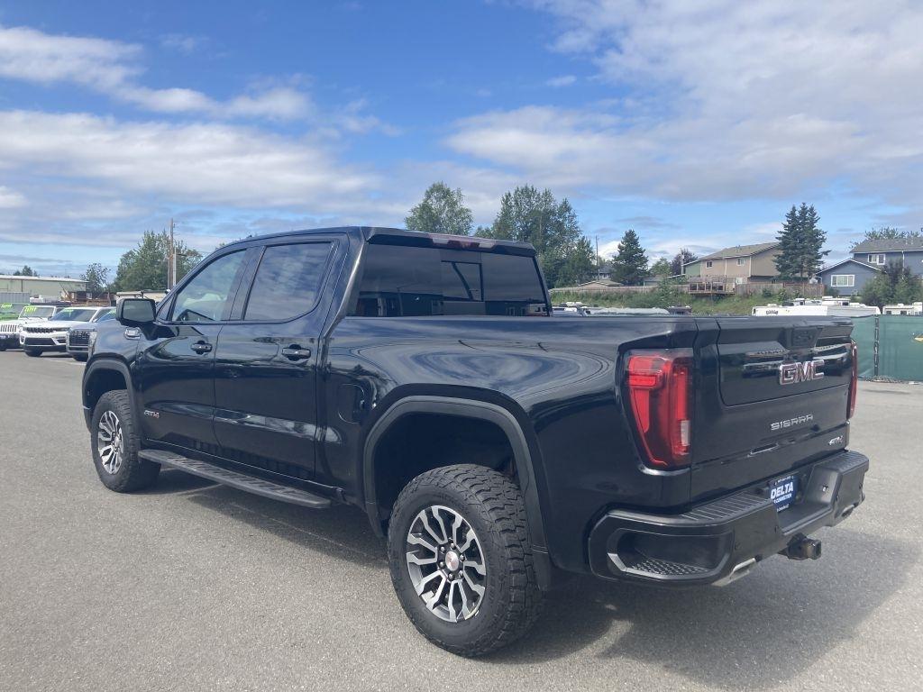 GMC Sierra 1500 AT4 Crew Cab Long Box 4WD 2021