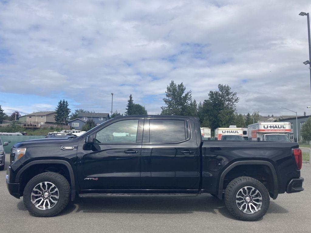 GMC Sierra 1500 AT4 Crew Cab Long Box 4WD 2021