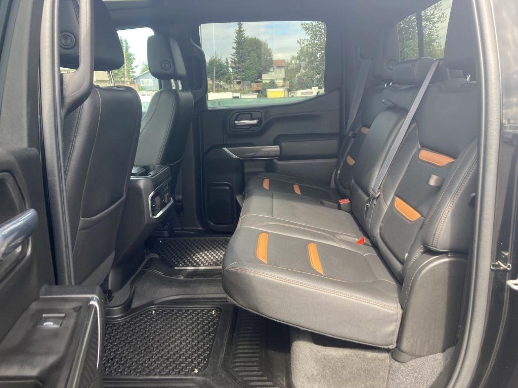 GMC Sierra 1500 AT4 Crew Cab Long Box 4WD 2021