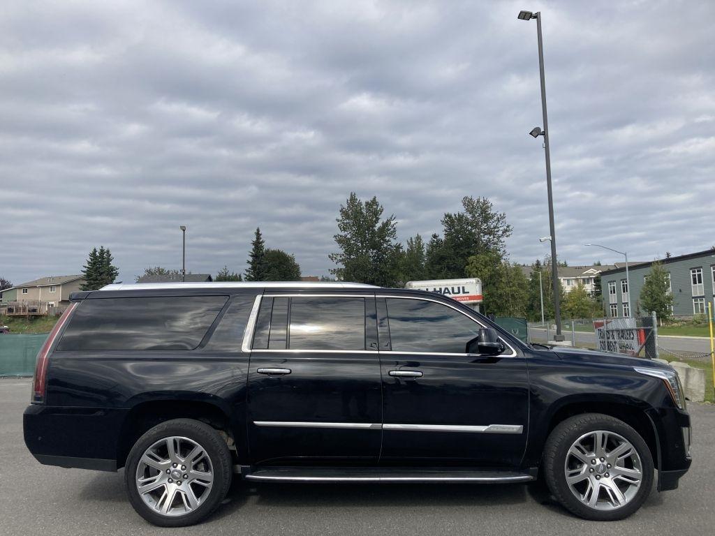 Cadillac Escalade ESV Luxury 4WD 2019
