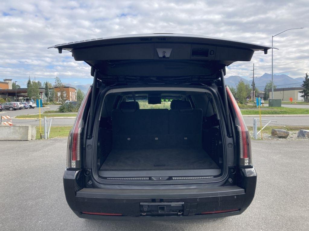 Cadillac Escalade ESV Luxury 4WD 2019