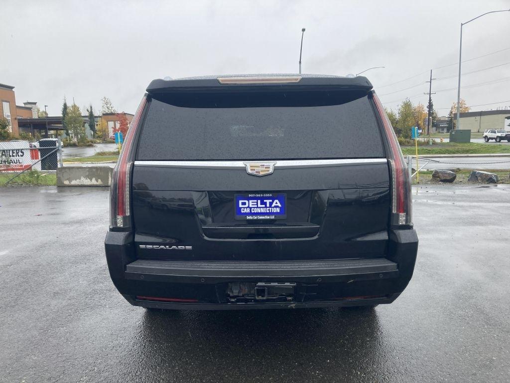 Cadillac Escalade ESV Luxury 4WD 2015