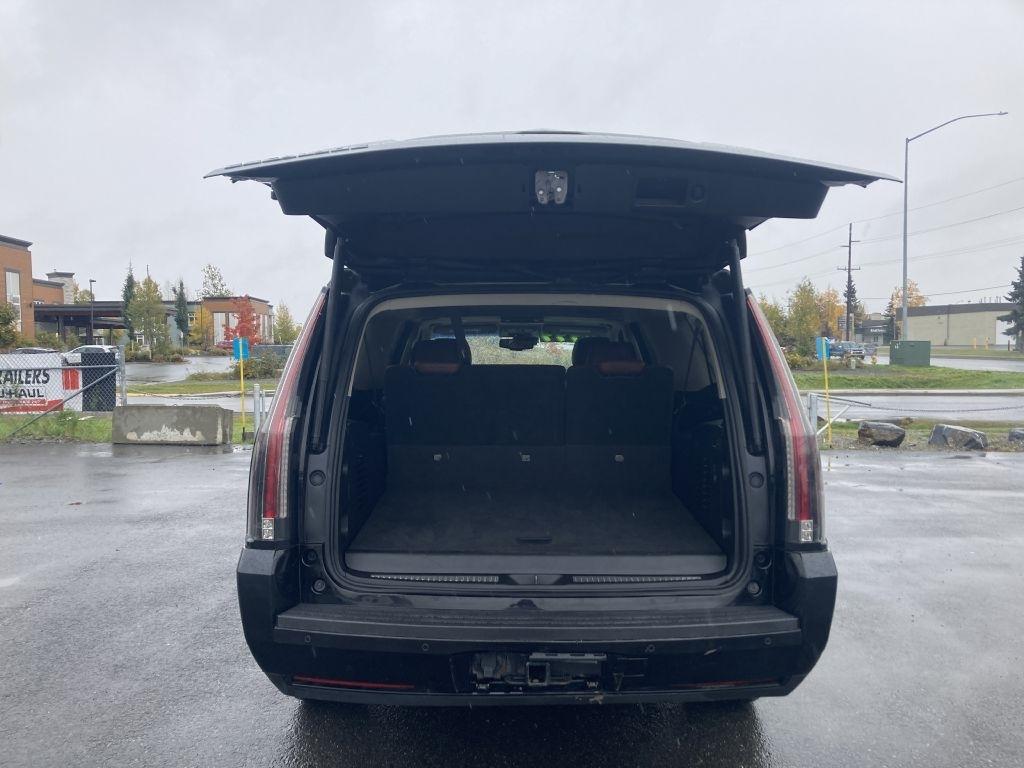 Cadillac Escalade ESV Luxury 4WD 2015