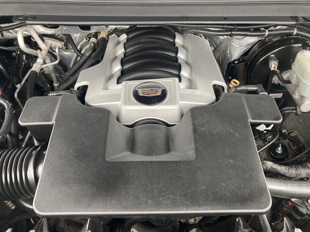 Cadillac Escalade ESV Luxury 4WD 2015