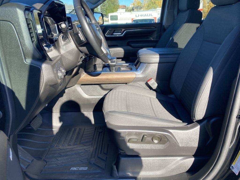 Chevrolet Silverado 1500 RST Crew Cab 4WD 2024