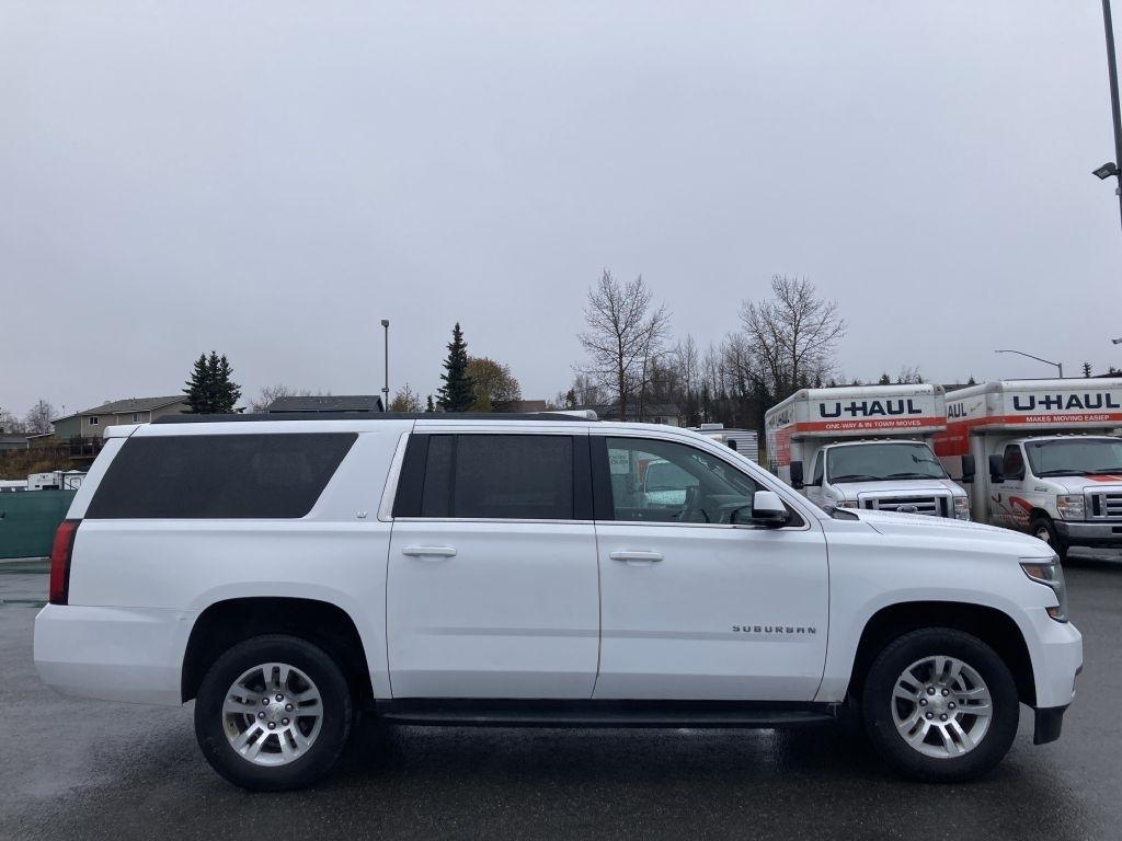 Chevrolet Suburban LT 4WD 2019
