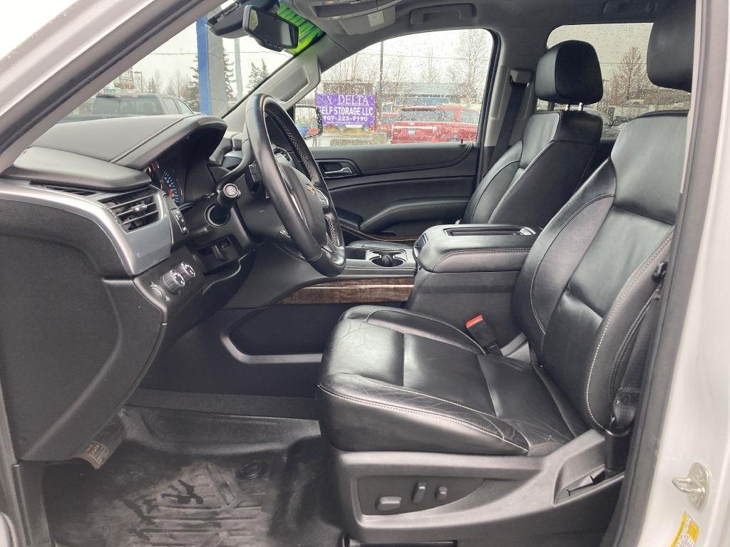 Chevrolet Suburban LT 4WD 2019