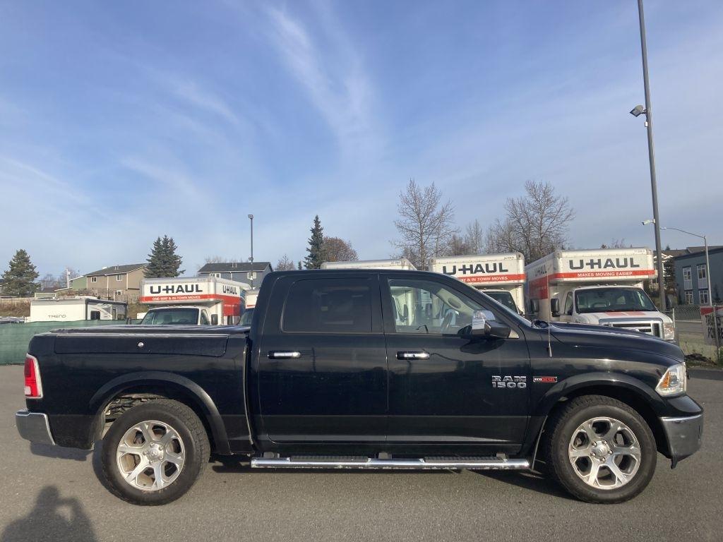 RAM 1500 Laramie Crew Cab SWB 4WD 2015