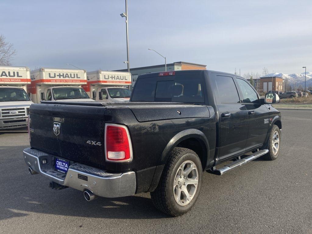 RAM 1500 Laramie Crew Cab SWB 4WD 2015