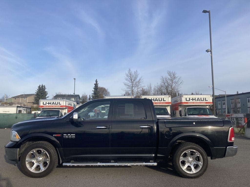 RAM 1500 Laramie Crew Cab SWB 4WD 2015