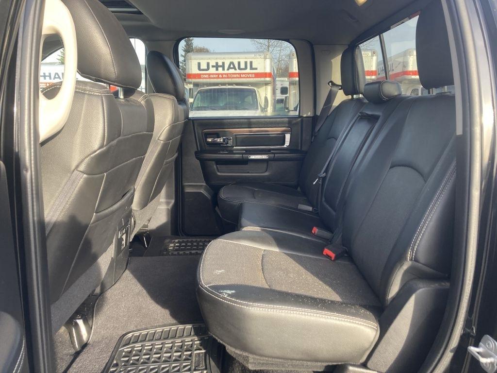 RAM 1500 Laramie Crew Cab SWB 4WD 2015