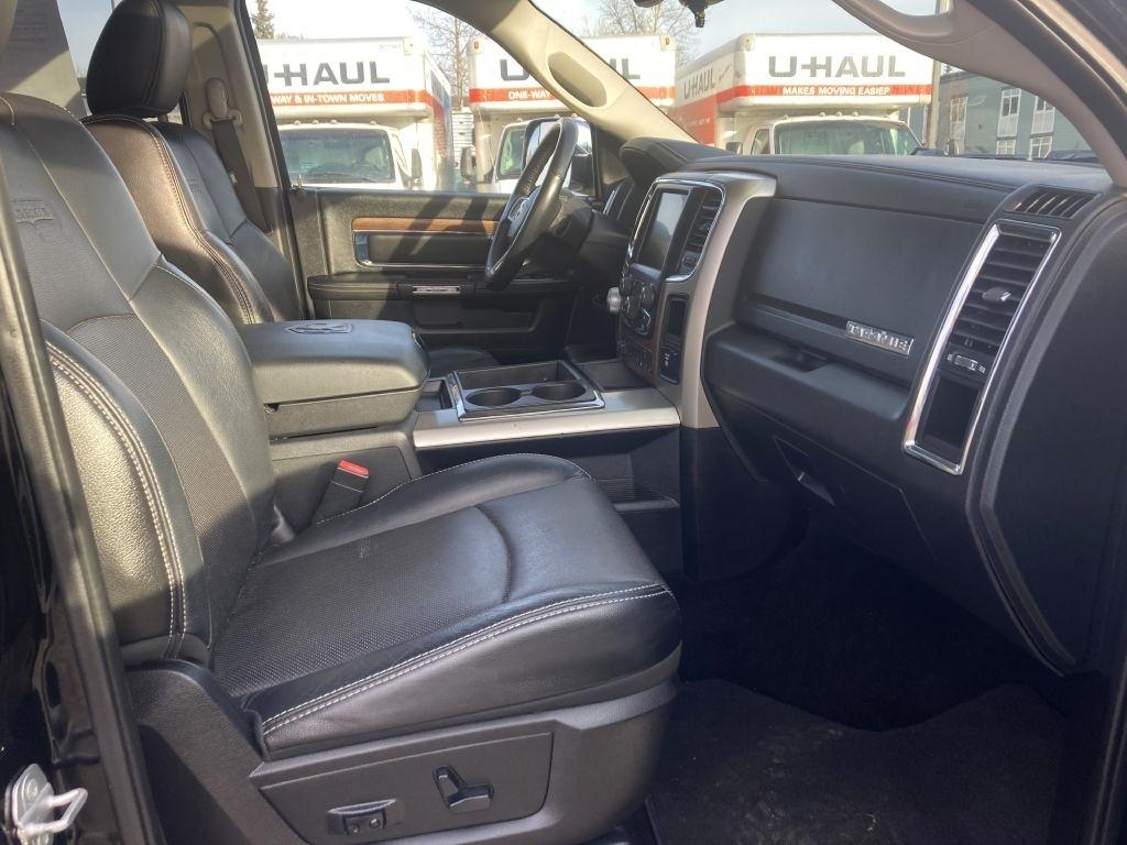 RAM 1500 Laramie Crew Cab SWB 4WD 2015