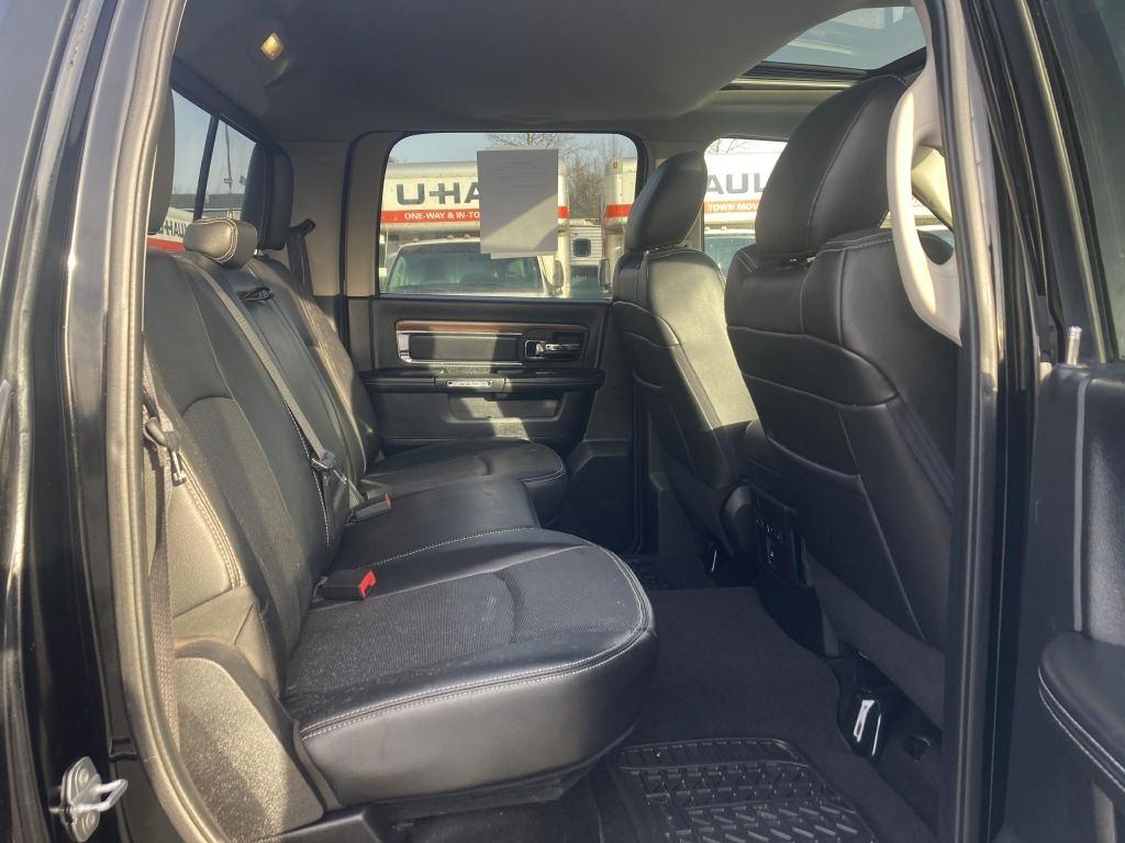 RAM 1500 Laramie Crew Cab SWB 4WD 2015