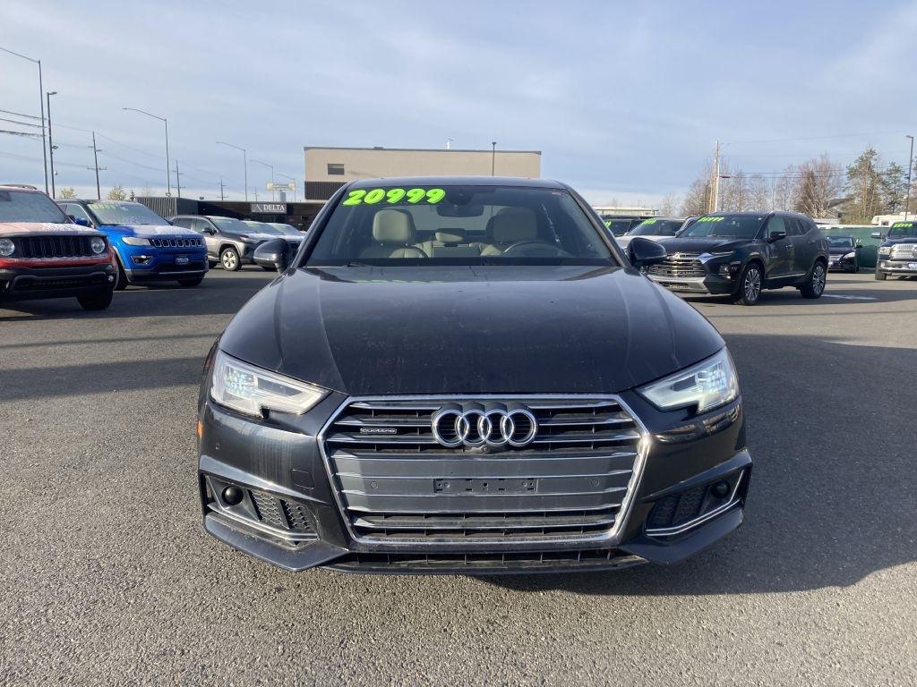 Audi A4 2.0T Prestige quattro Sedan 2017
