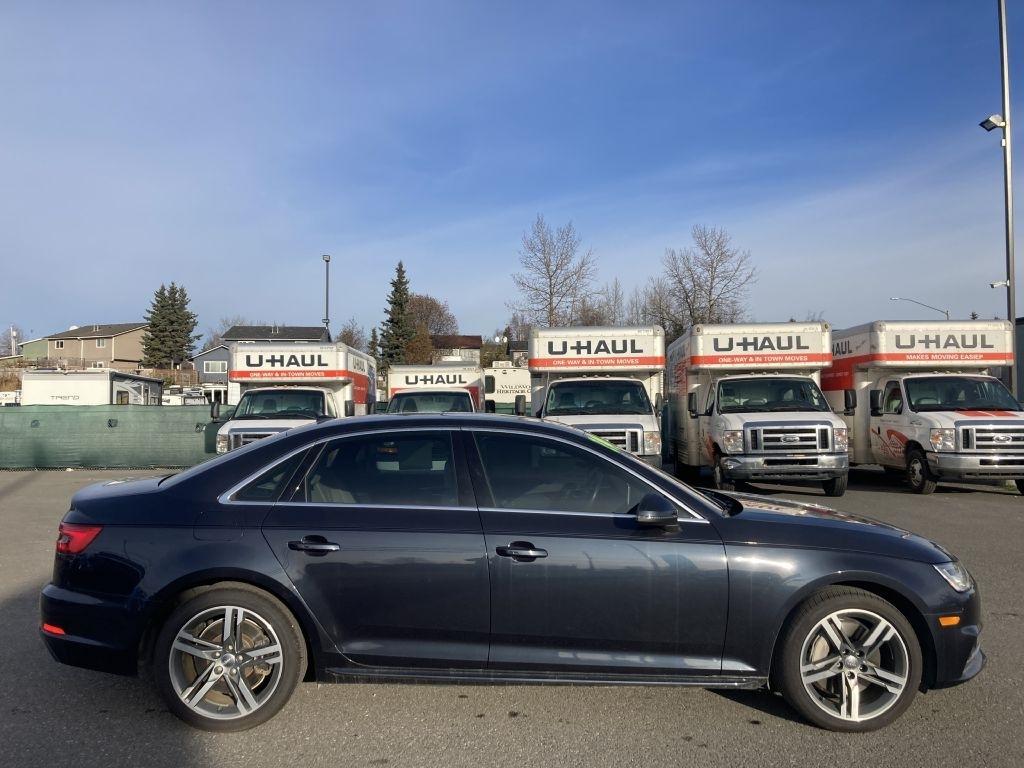 Audi A4 2.0T Prestige quattro Sedan 2017