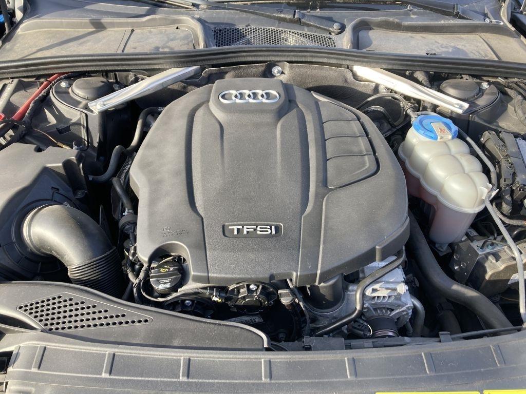 Audi A4 2.0T Prestige quattro Sedan 2017
