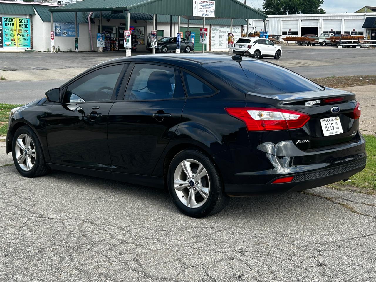 Ford Focus SE Sedan 2014