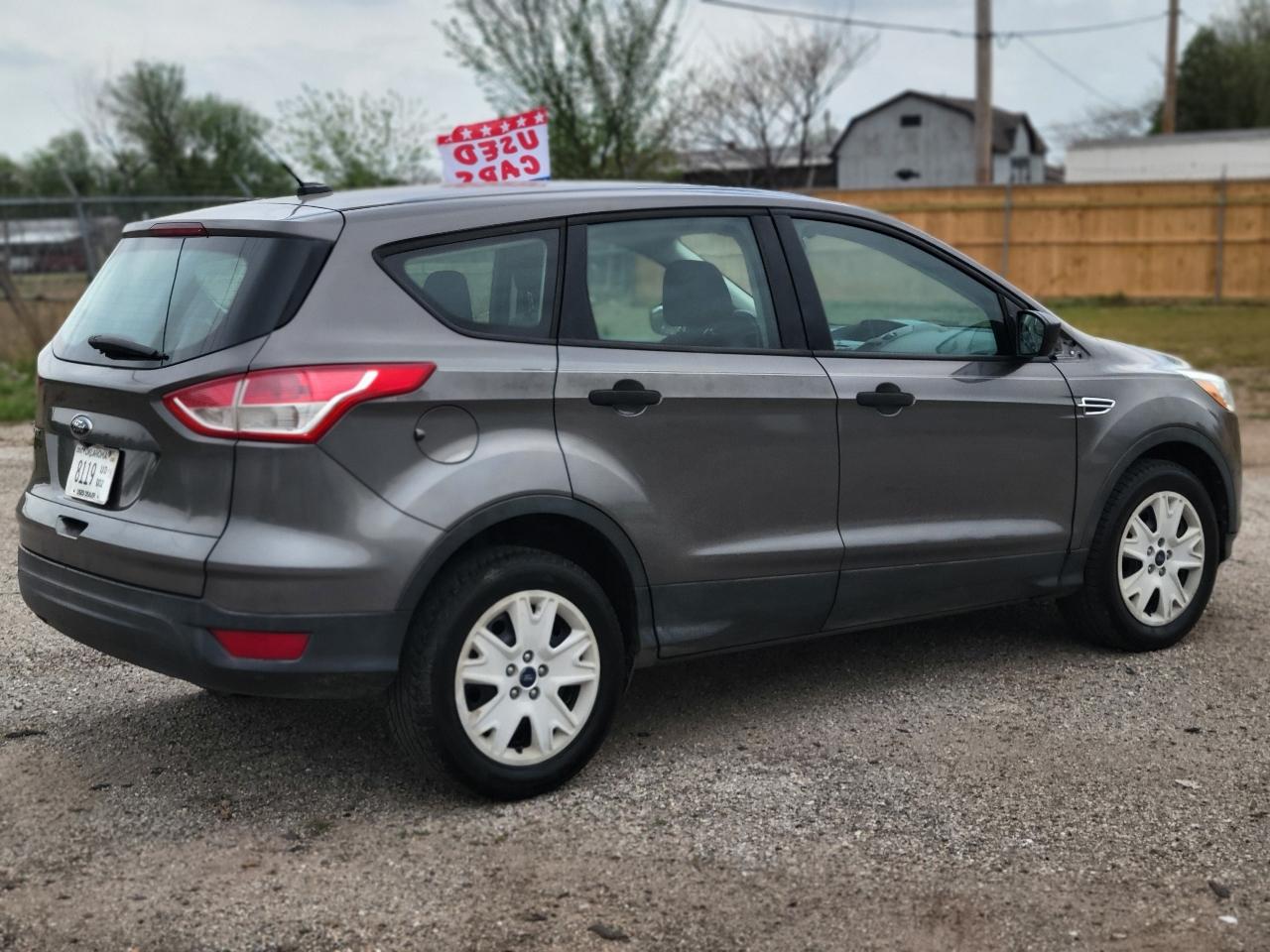 Ford Escape S FWD 2014