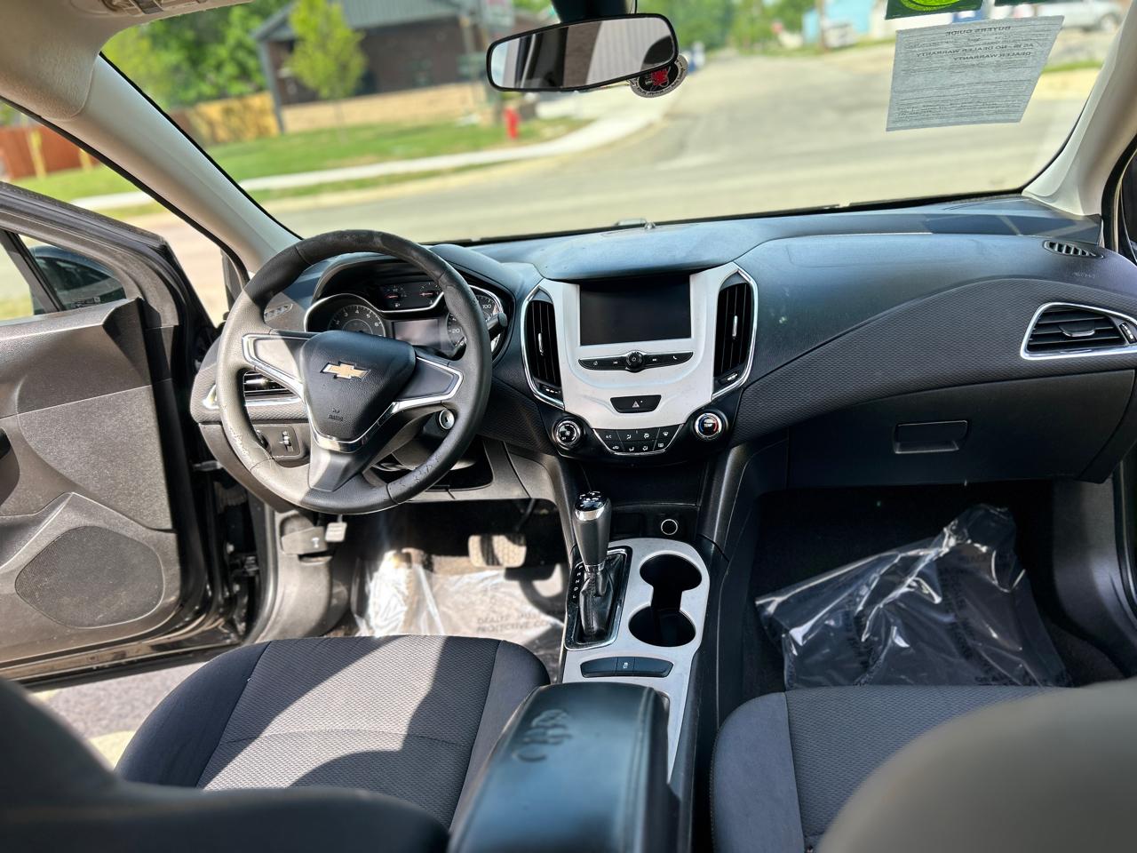 Chevrolet Cruze LS Auto 2018
