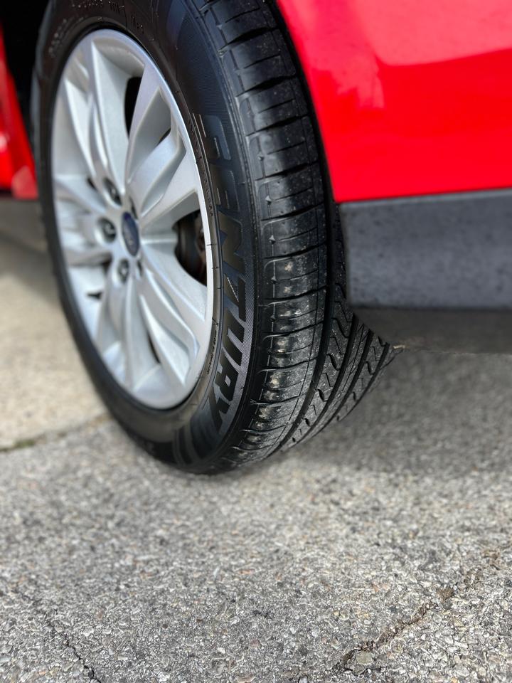 Ford Focus SEL 2012