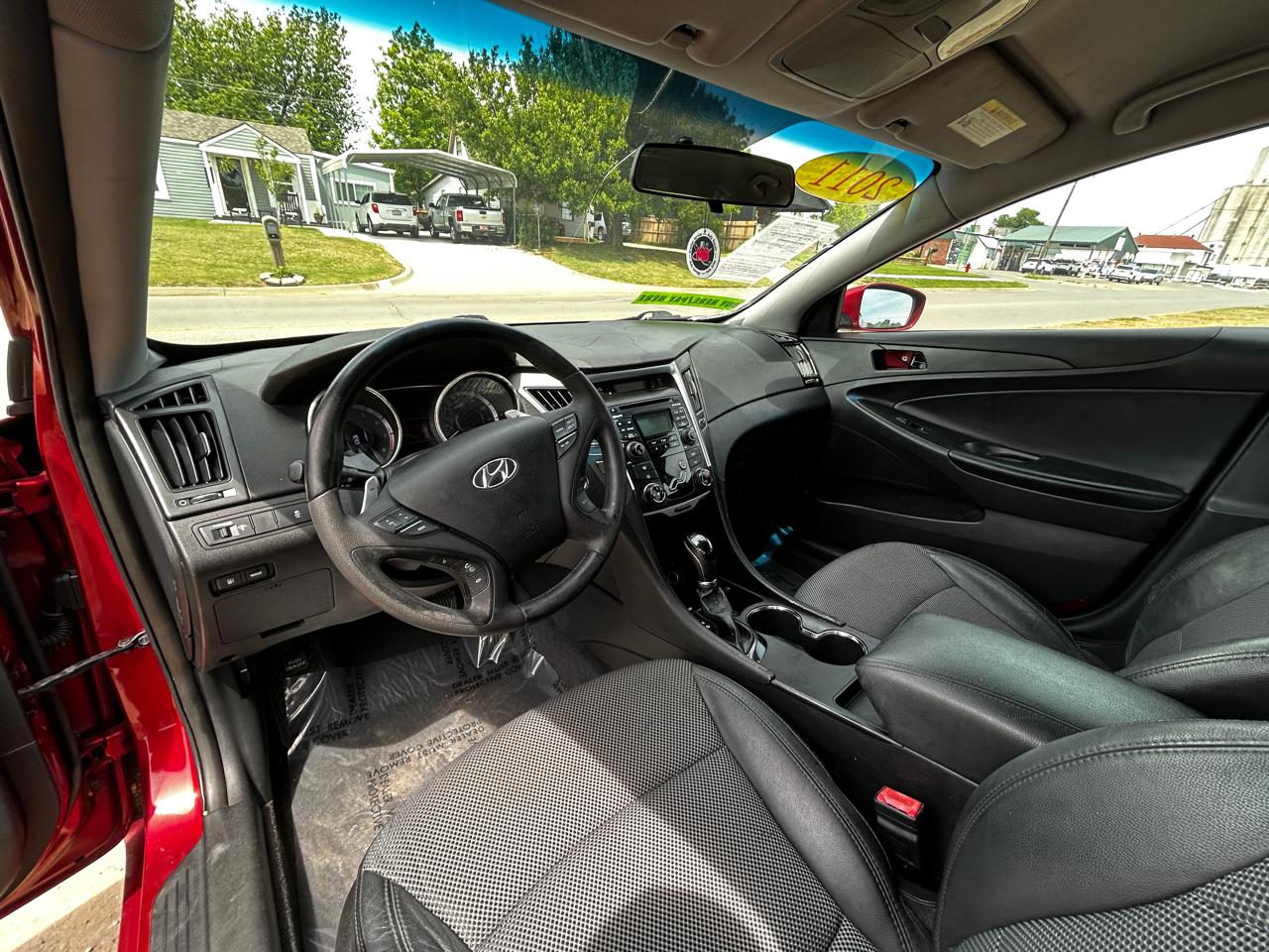 Hyundai Sonata SE Auto 2011