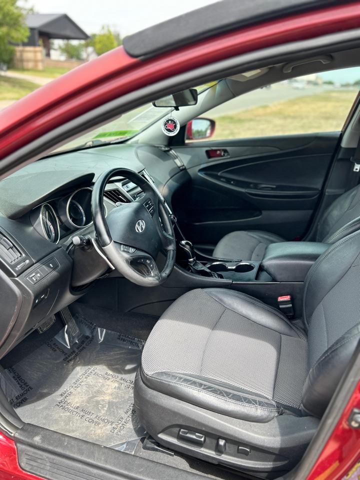 Hyundai Sonata SE Auto 2011