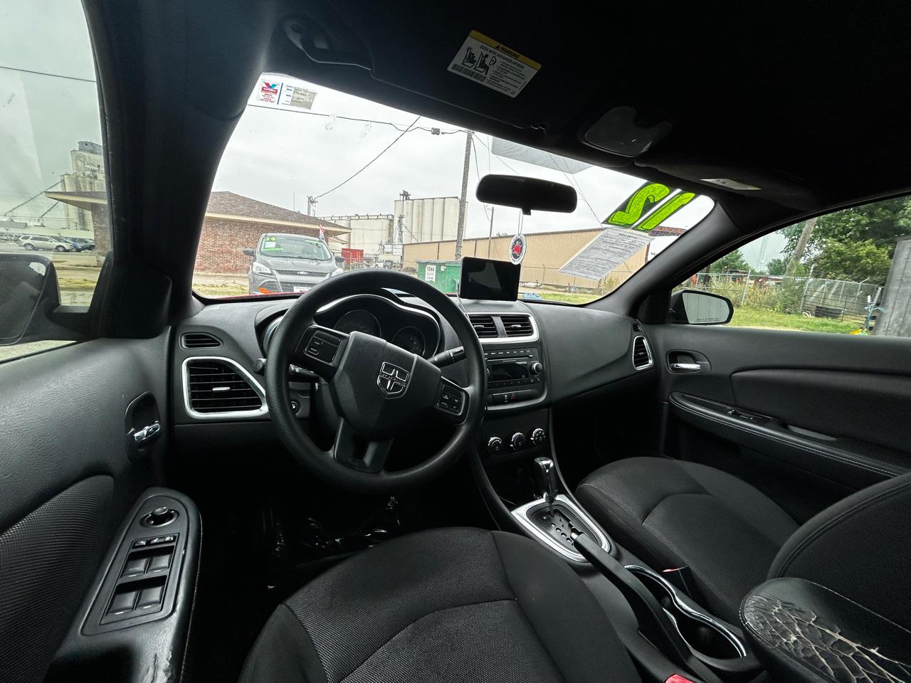 Dodge Avenger Base 2012