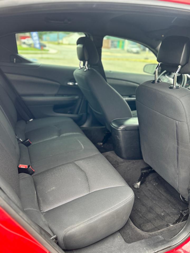 Dodge Avenger Base 2012