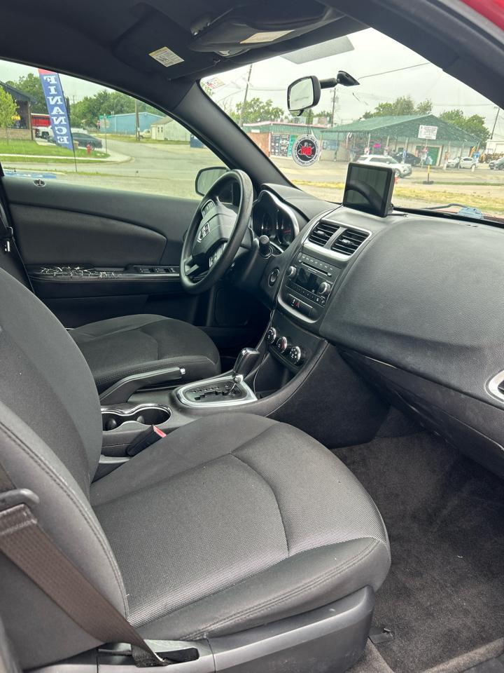 Dodge Avenger Base 2012