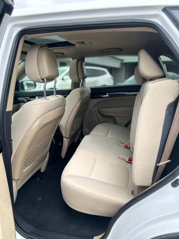 Kia Sorento LX 4WD 2011