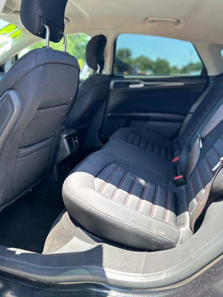 Ford Fusion SE 2014