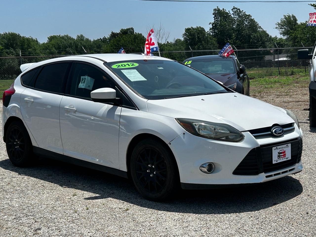 Ford Focus SE 2012