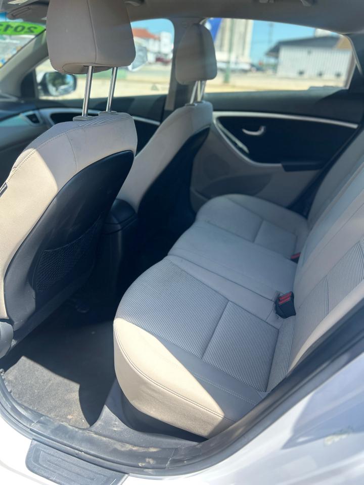 Hyundai Elantra GT A/T 2013