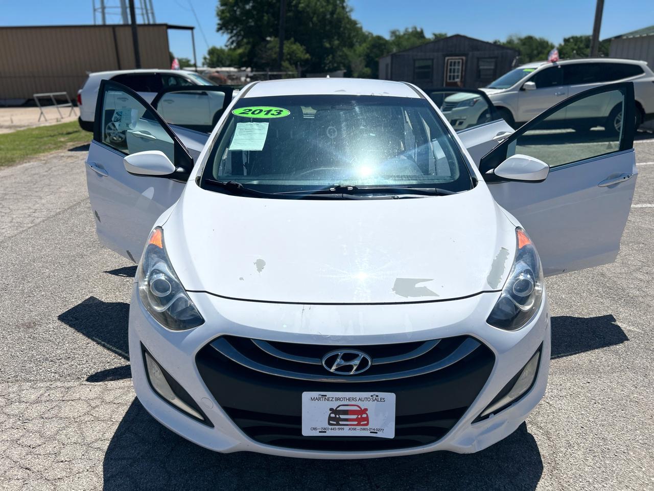 Hyundai Elantra GT A/T 2013